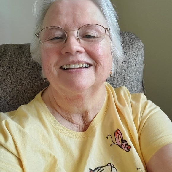 Meet your Posher, Brenda - Picture 1 of 1